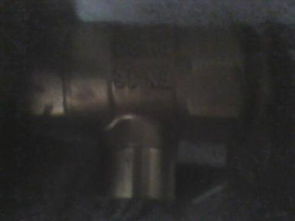 如何正确打开暖气的锁闭阀